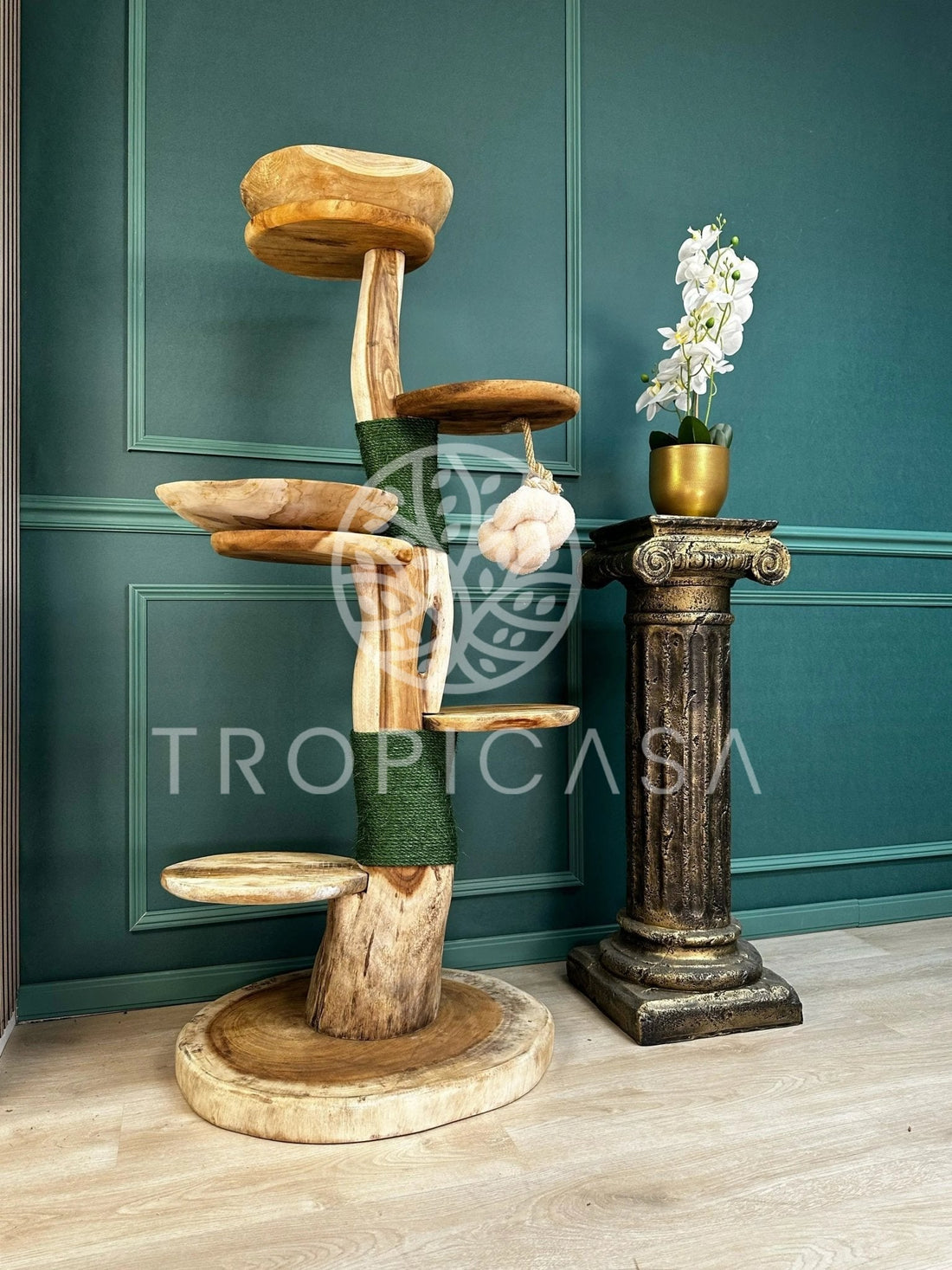 Complete Suar Houten Krabpaal met Groen Krabtouw, Schalen & Speeltje – 155 cm Hoog | Handgemaakt - TropiCasa.nl